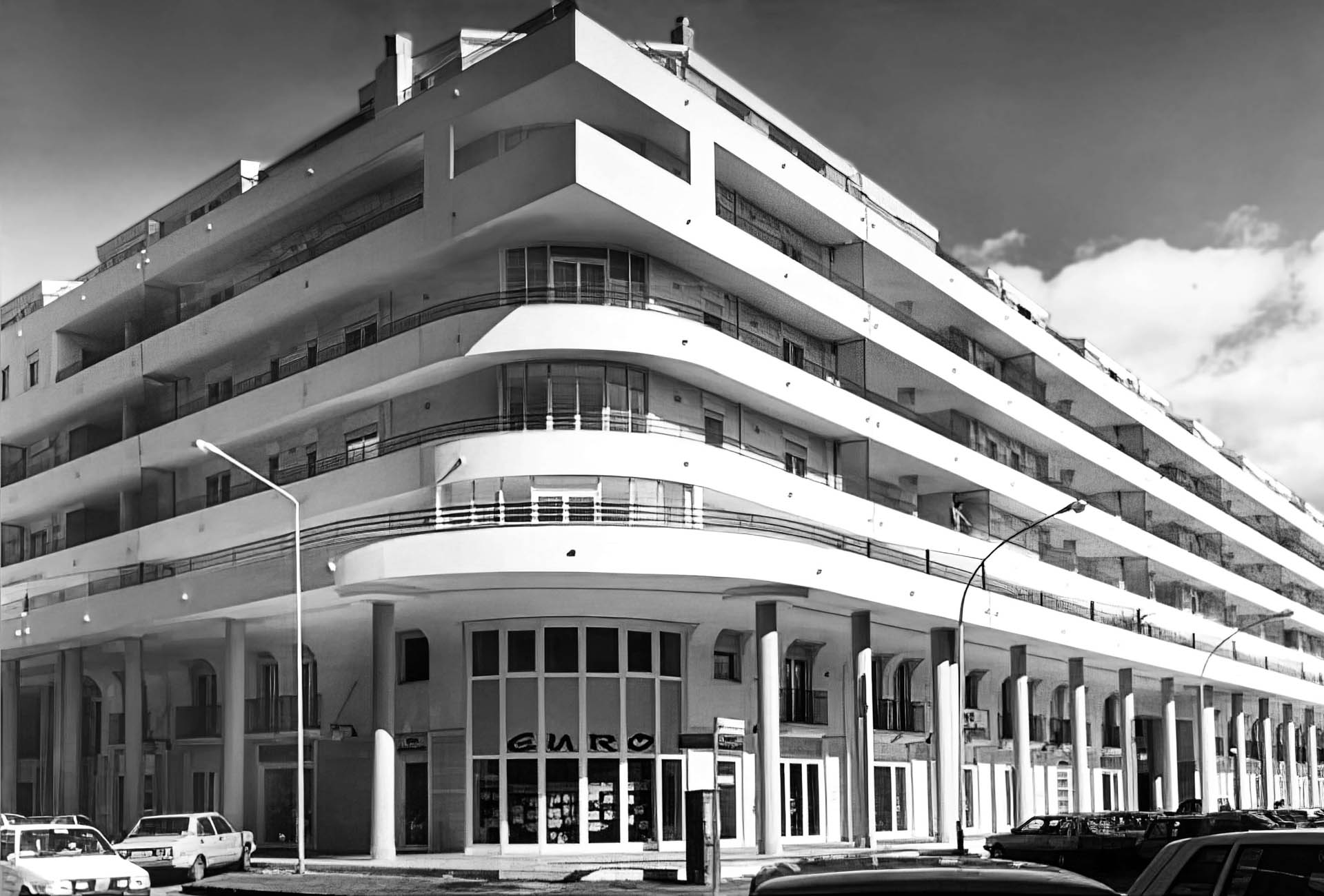 EDIFICIO PER RESIDENZE E UFFICI