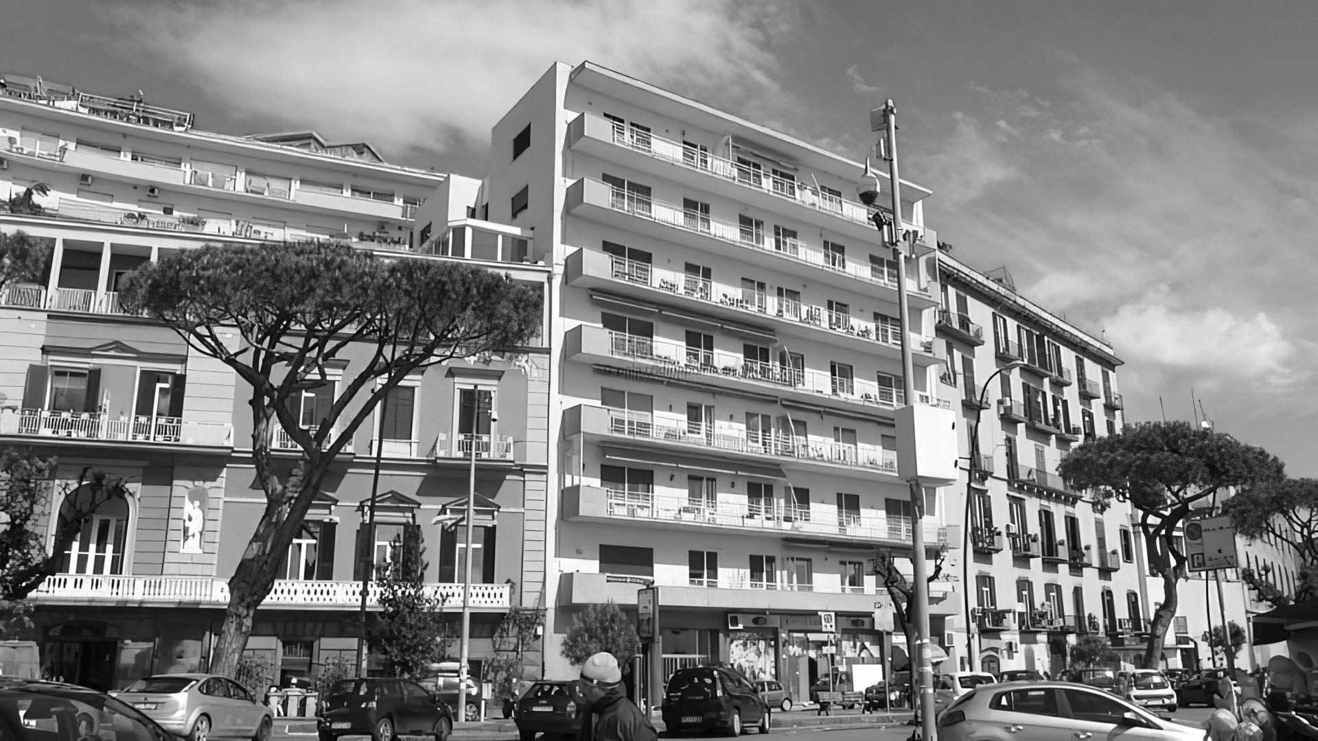EDIFICI RESIDENZIALI, VIA MERGELLINA