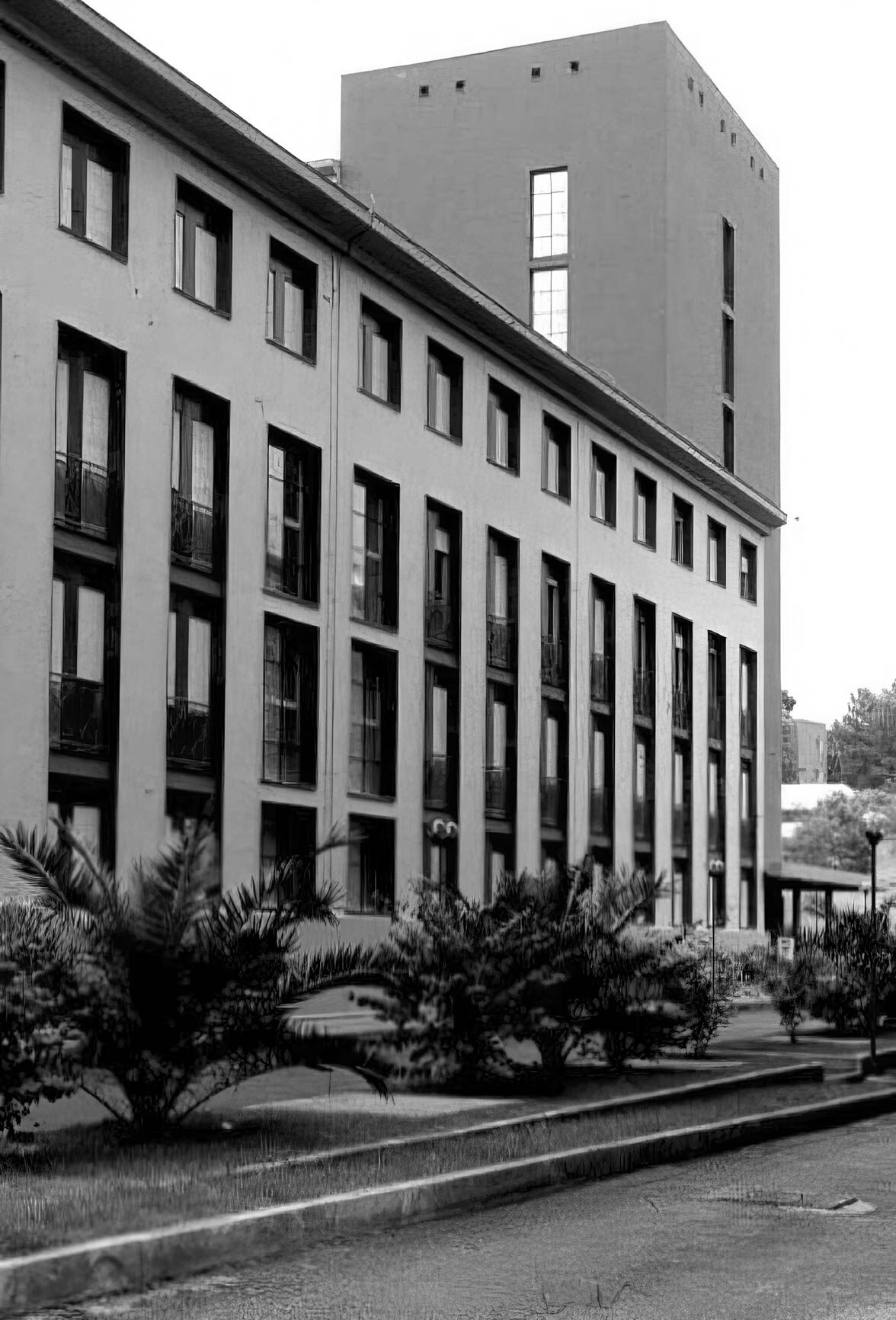RESIDENZA UNIVERSITARIA E LOCALI AMMINISTRATIVI