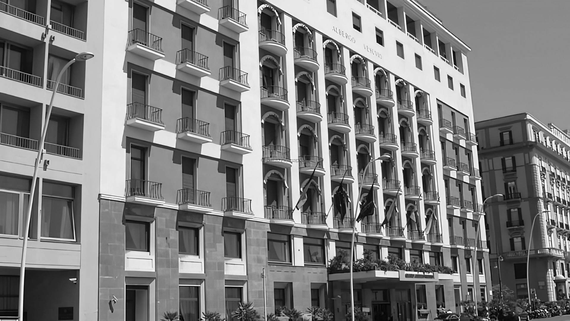 HOTEL VESUVIO