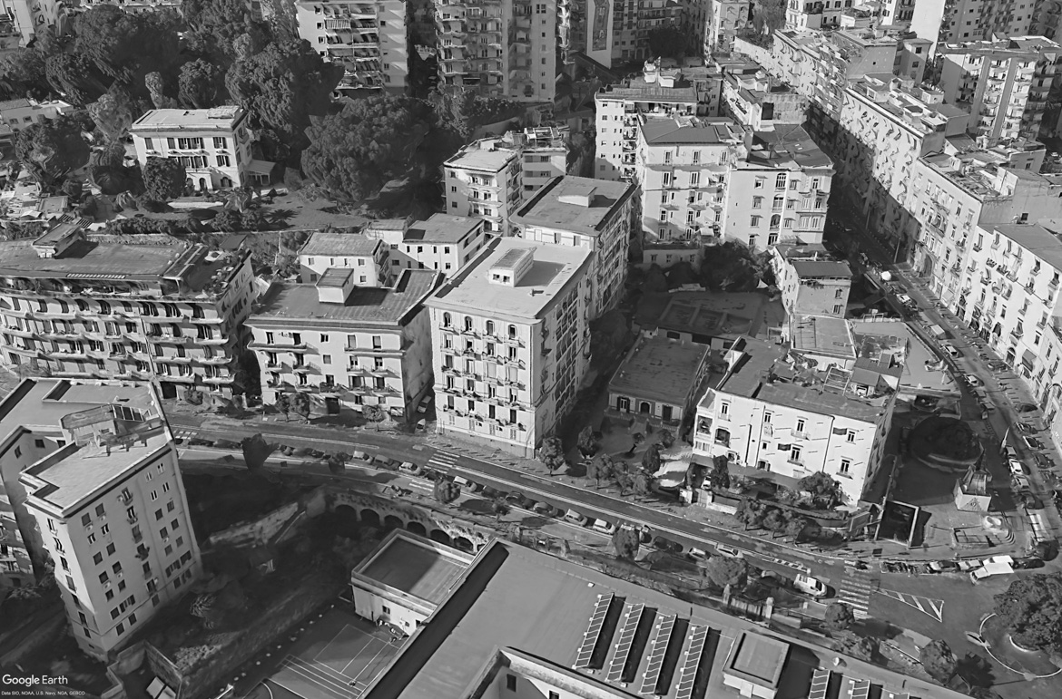 Edificio per abitazioni – via G. Santacroce, 18