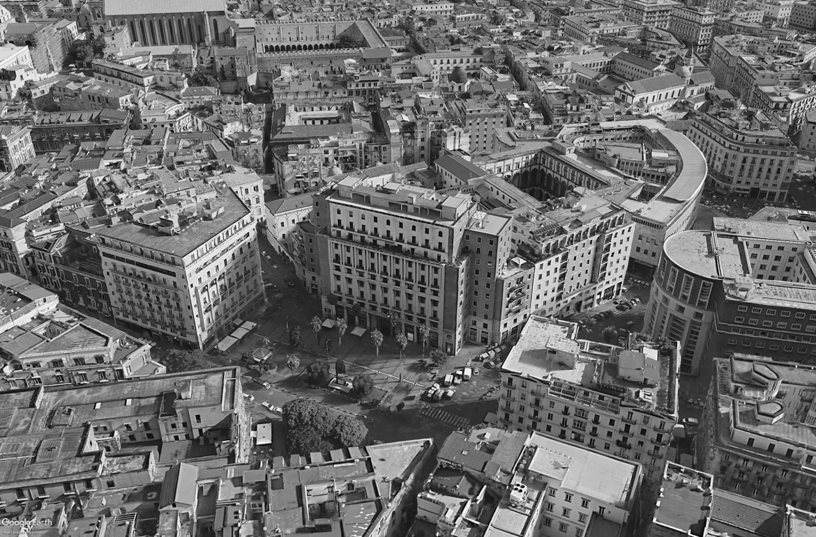 Palazzo Istituto Nazionale Assicurazioni – Piazza Carità, 32