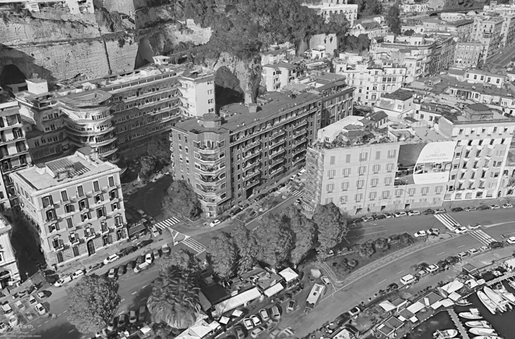 Edificio per abitazioni – via Mergellina, 44-45